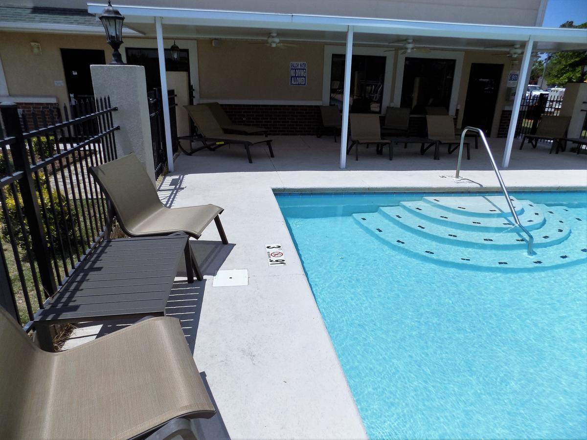 Baymont By Wyndham Augusta Riverwatch Exterior foto